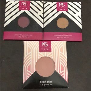 Makeup Geek eyeshadow and blush pans